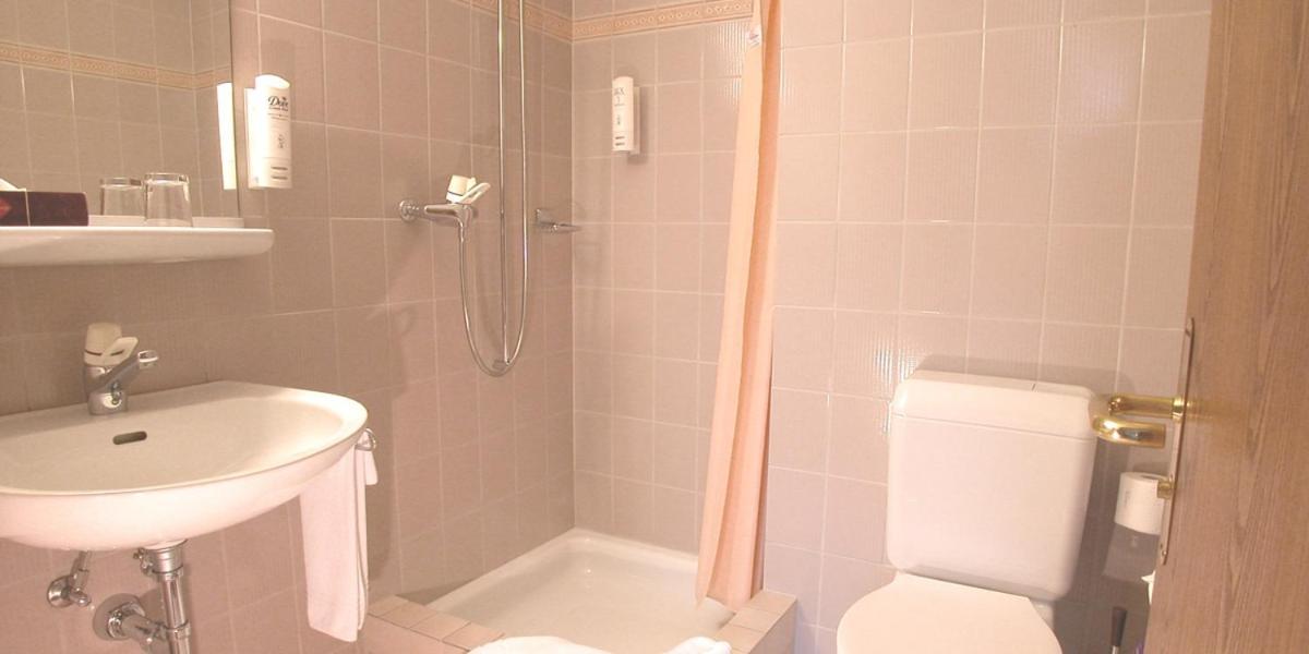 Hotel Post Glarnerhof 格拉鲁斯 外观 照片