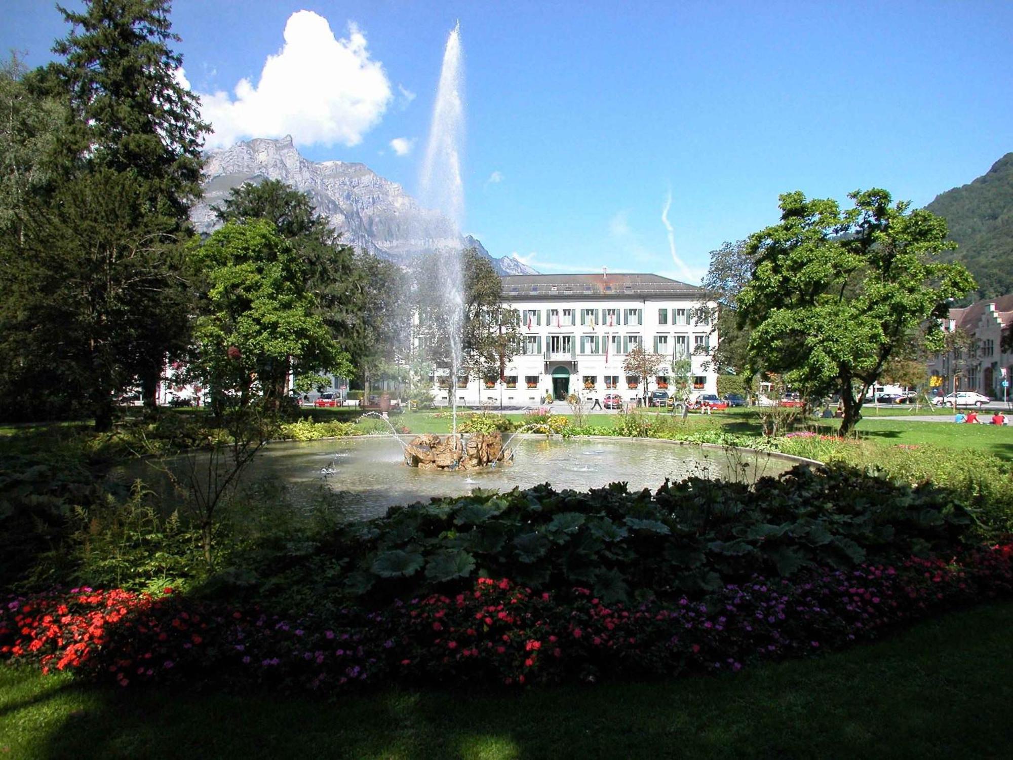 Hotel Post Glarnerhof 格拉鲁斯 外观 照片