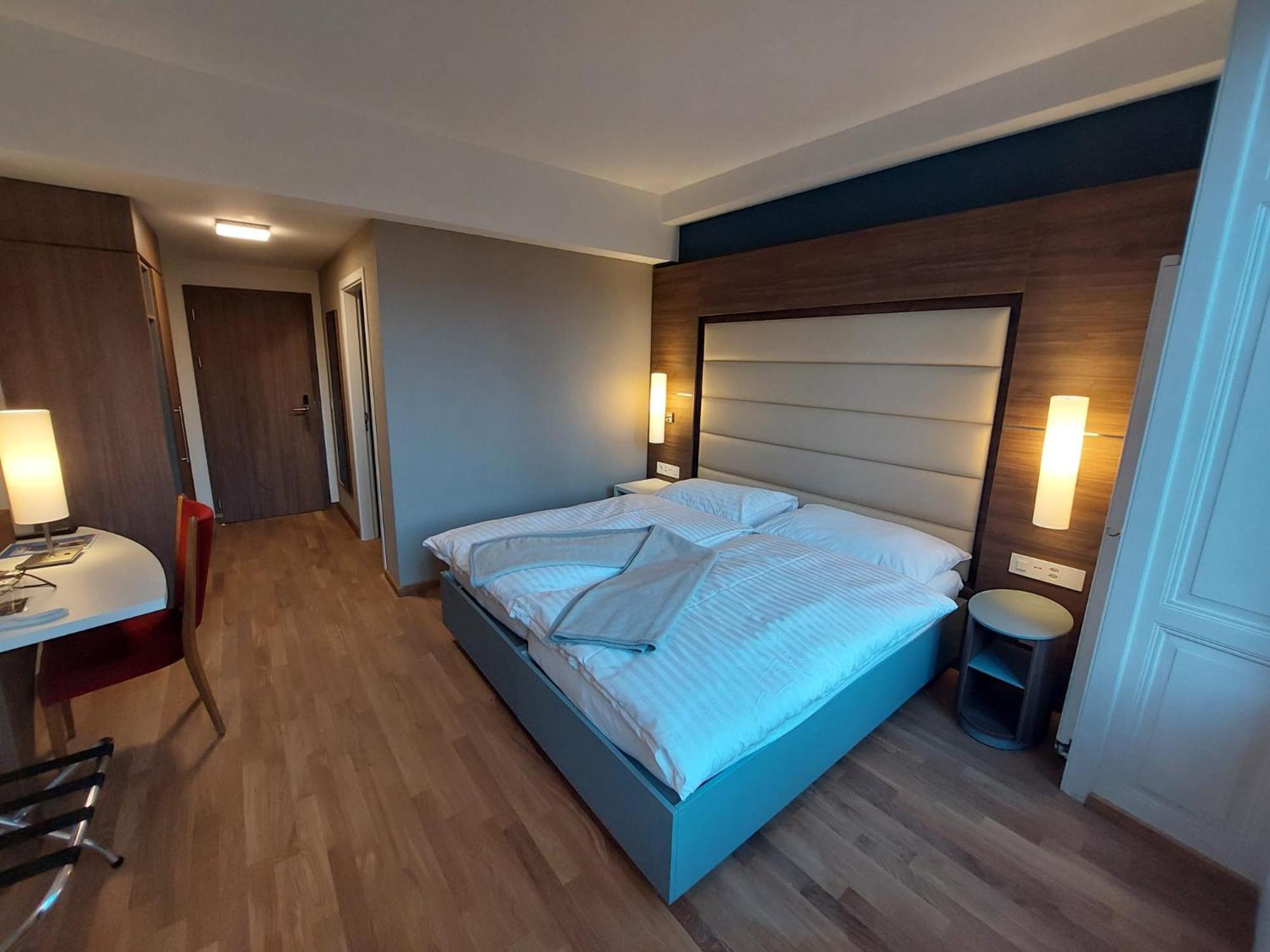 Hotel Post Glarnerhof 格拉鲁斯 外观 照片